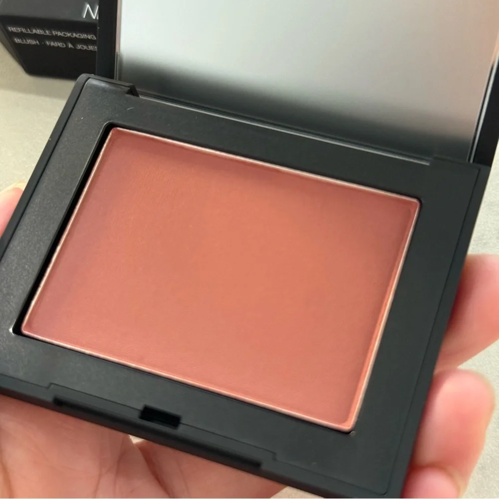 NARS Powder Blush in Infatuated (Matte Deep Plumberry)